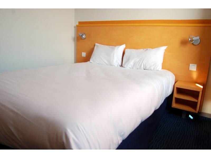 Ibis Styles Lyon Meyzieu Arena Stadium Kültér fotó